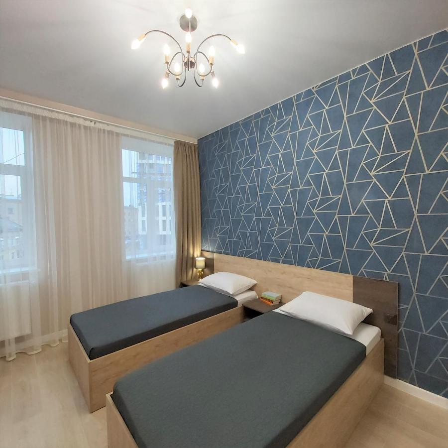 3 Bedroom, 2 Bathroom Apartment Near Forum לבוב מראה חיצוני תמונה