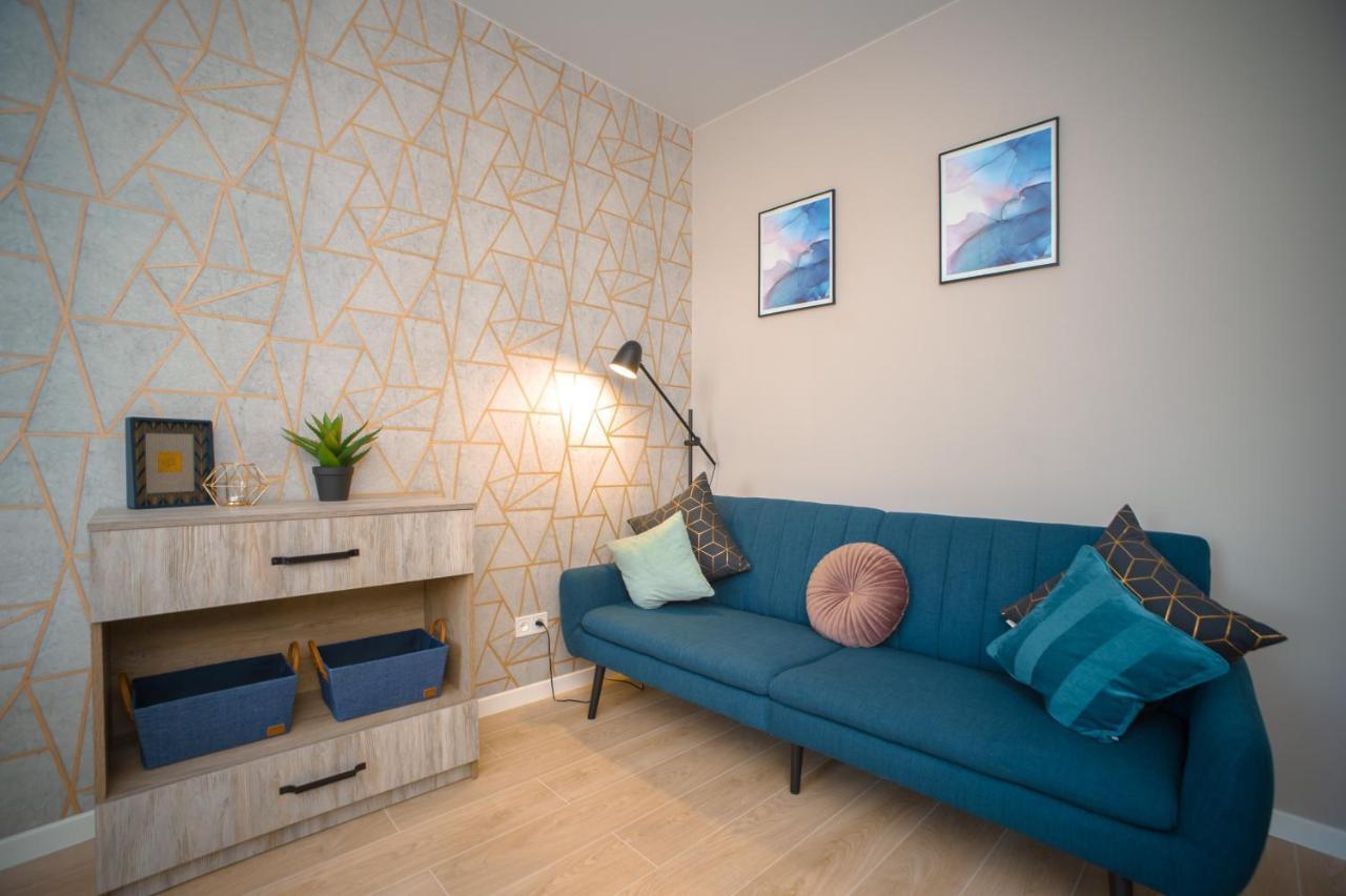3 Bedroom, 2 Bathroom Apartment Near Forum לבוב מראה חיצוני תמונה