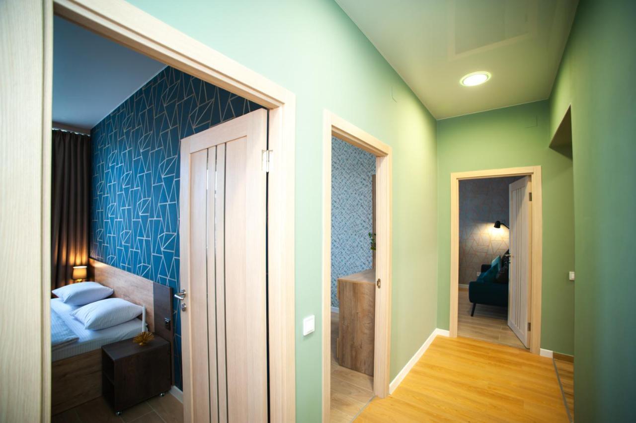 3 Bedroom, 2 Bathroom Apartment Near Forum לבוב מראה חיצוני תמונה