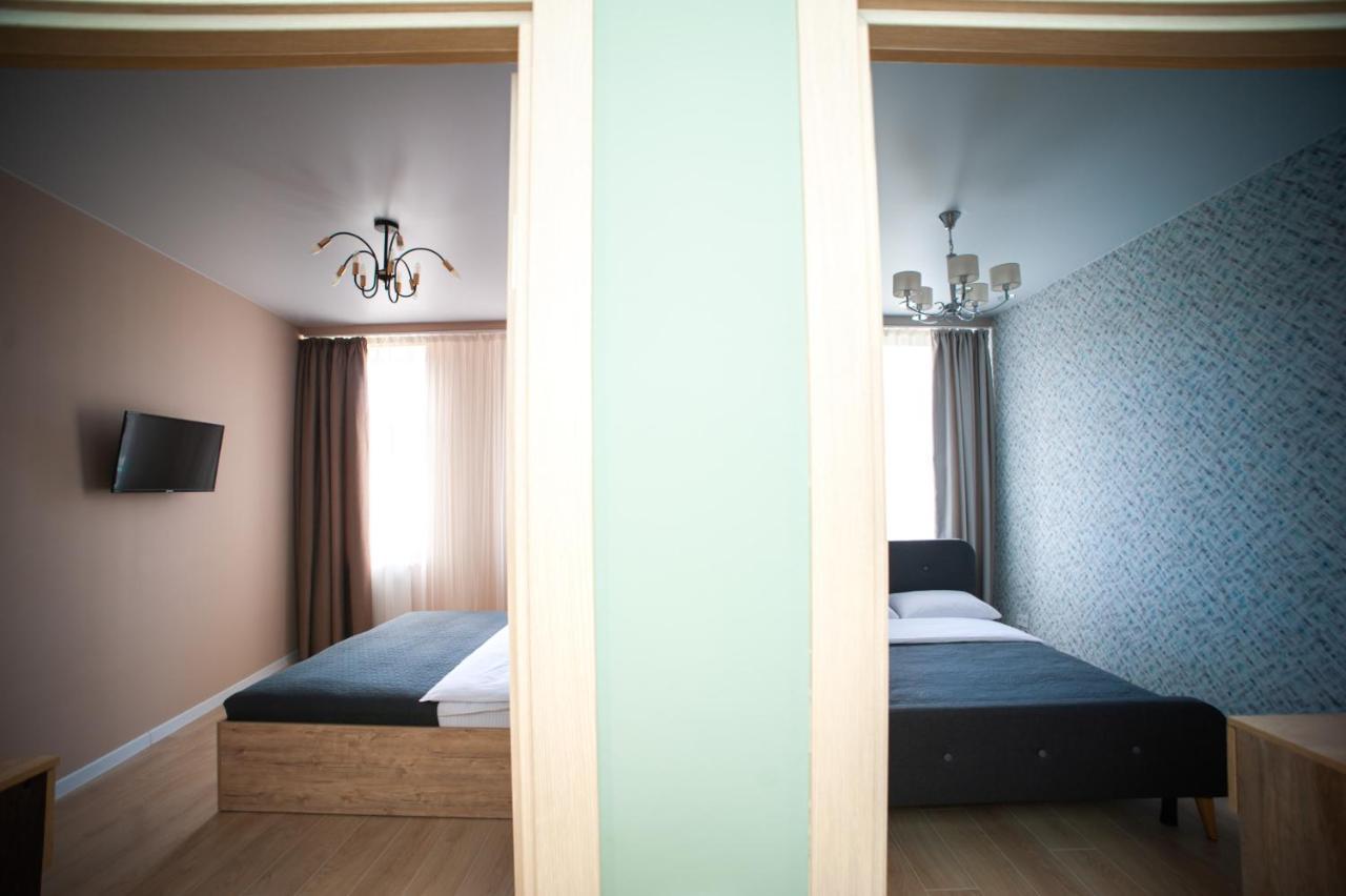 3 Bedroom, 2 Bathroom Apartment Near Forum לבוב מראה חיצוני תמונה
