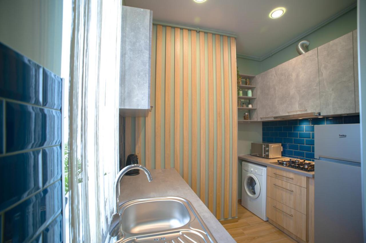 3 Bedroom, 2 Bathroom Apartment Near Forum לבוב מראה חיצוני תמונה